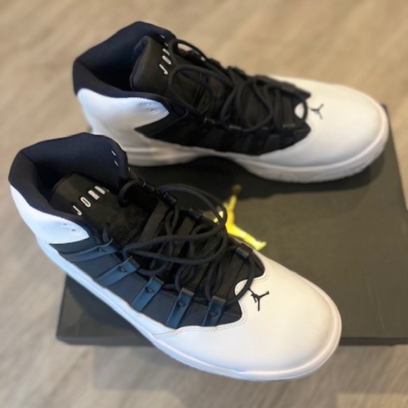 Jordan Max Aura White Black - Picture 6 of 6